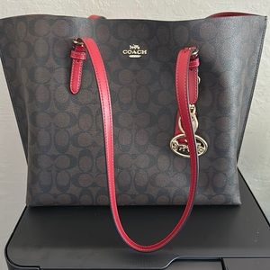 Coach Molly tote